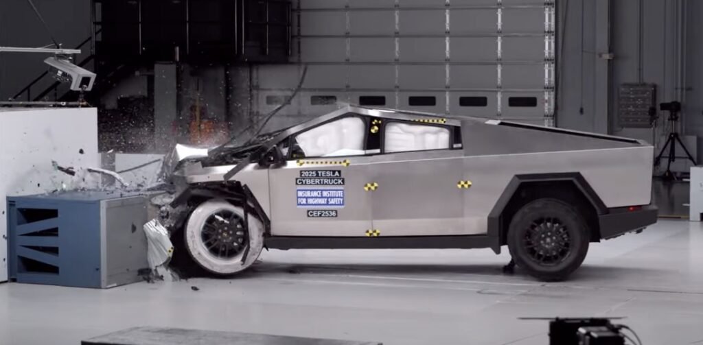 Tesla Cybertruck Crash Test 1024x503