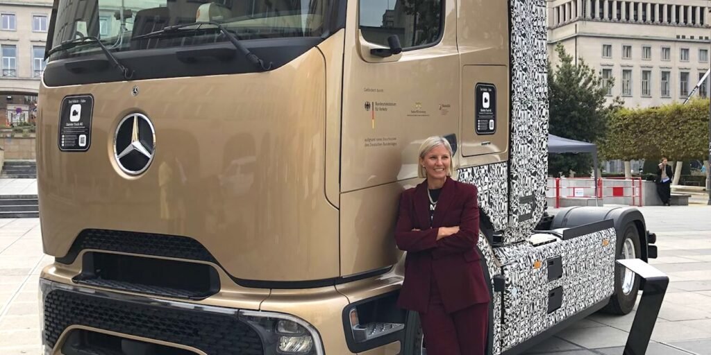 Hydrogen Semi 1024x512